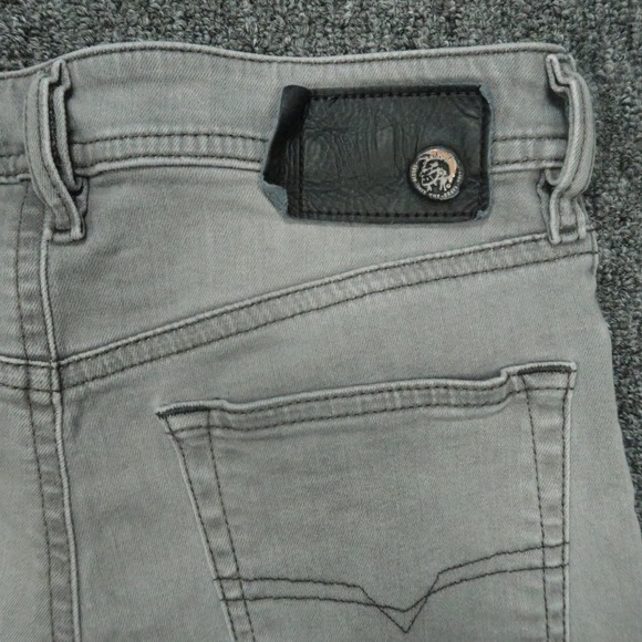 Diesel Jeans Mens 29x32 Gray Buster Slim Tapered 5‎ Pocket Faded Button Fly * - Picture 7 of 13